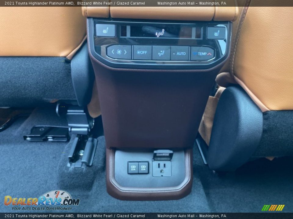 Controls of 2021 Toyota Highlander Platinum AWD Photo #32