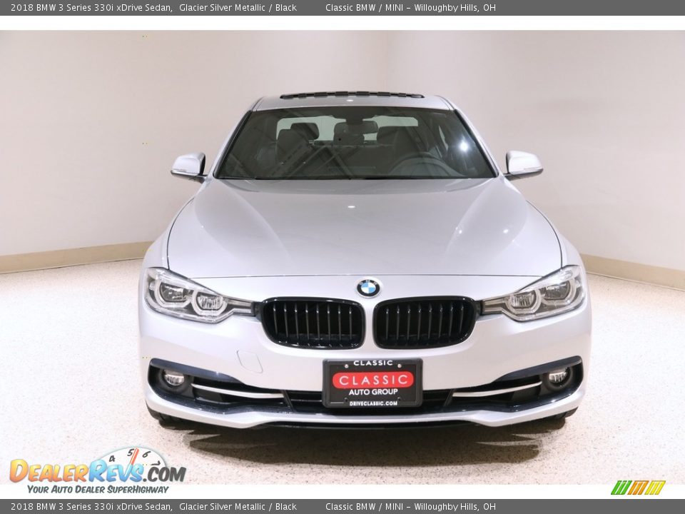 2018 BMW 3 Series 330i xDrive Sedan Glacier Silver Metallic / Black Photo #2