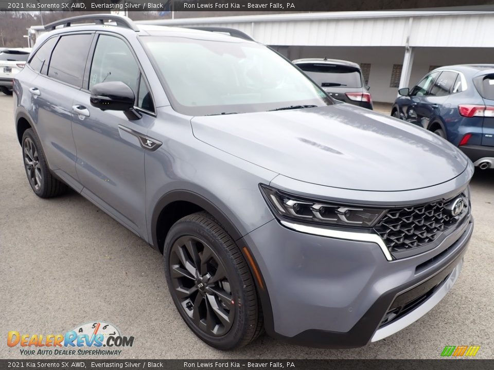 Front 3/4 View of 2021 Kia Sorento SX AWD Photo #3