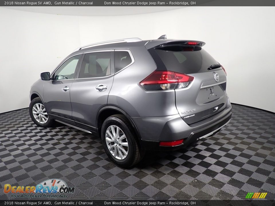 2018 Nissan Rogue SV AWD Gun Metallic / Charcoal Photo #11