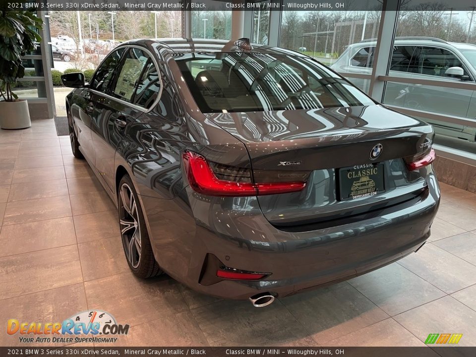 2021 BMW 3 Series 330i xDrive Sedan Mineral Gray Metallic / Black Photo #2