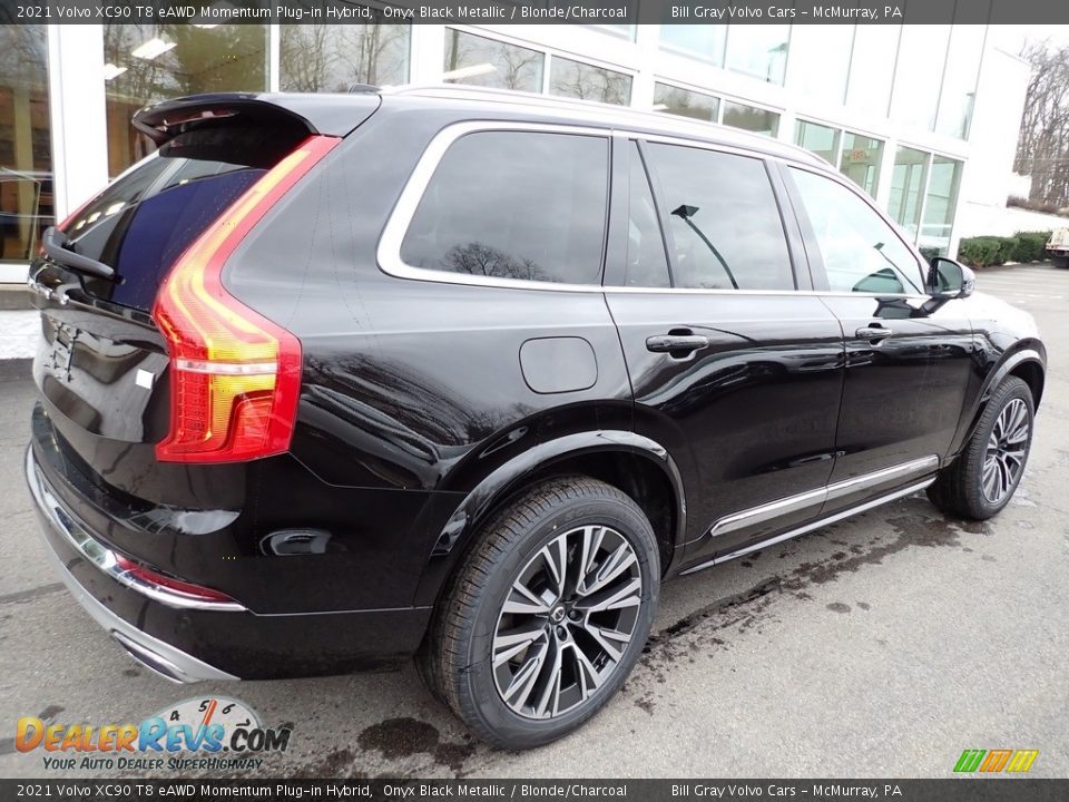 2021 Volvo XC90 T8 eAWD Momentum Plug-in Hybrid Onyx Black Metallic / Blonde/Charcoal Photo #2