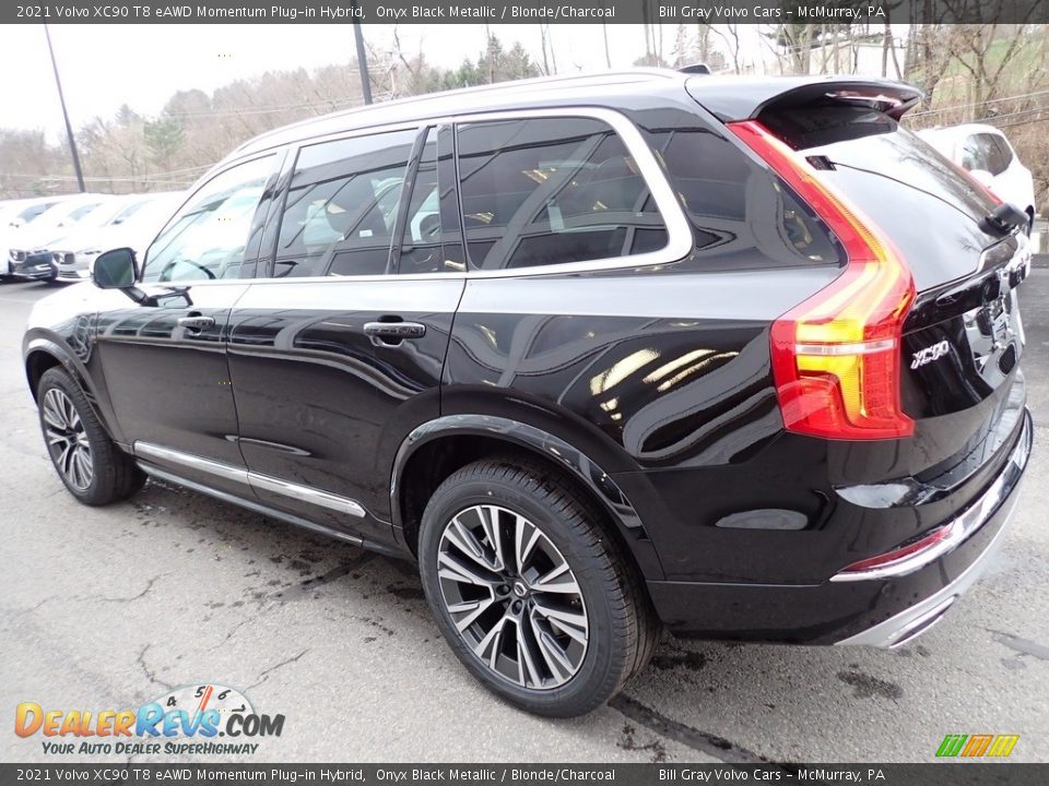 2021 Volvo XC90 T8 eAWD Momentum Plug-in Hybrid Onyx Black Metallic / Blonde/Charcoal Photo #4