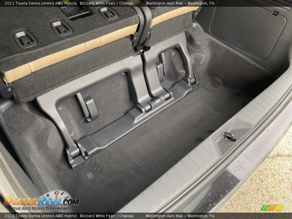 2021 Toyota Sienna Limited AWD Hybrid Trunk Photo #32