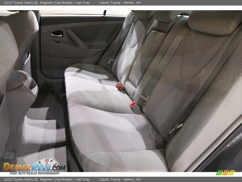 2010 Toyota Camry LE Magnetic Gray Metallic / Ash Gray Photo #16