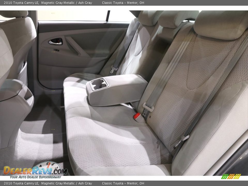 2010 Toyota Camry LE Magnetic Gray Metallic / Ash Gray Photo #17