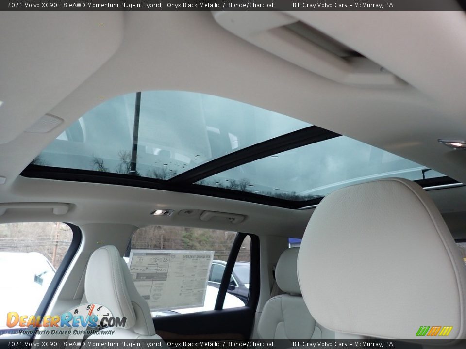 Sunroof of 2021 Volvo XC90 T8 eAWD Momentum Plug-in Hybrid Photo #12