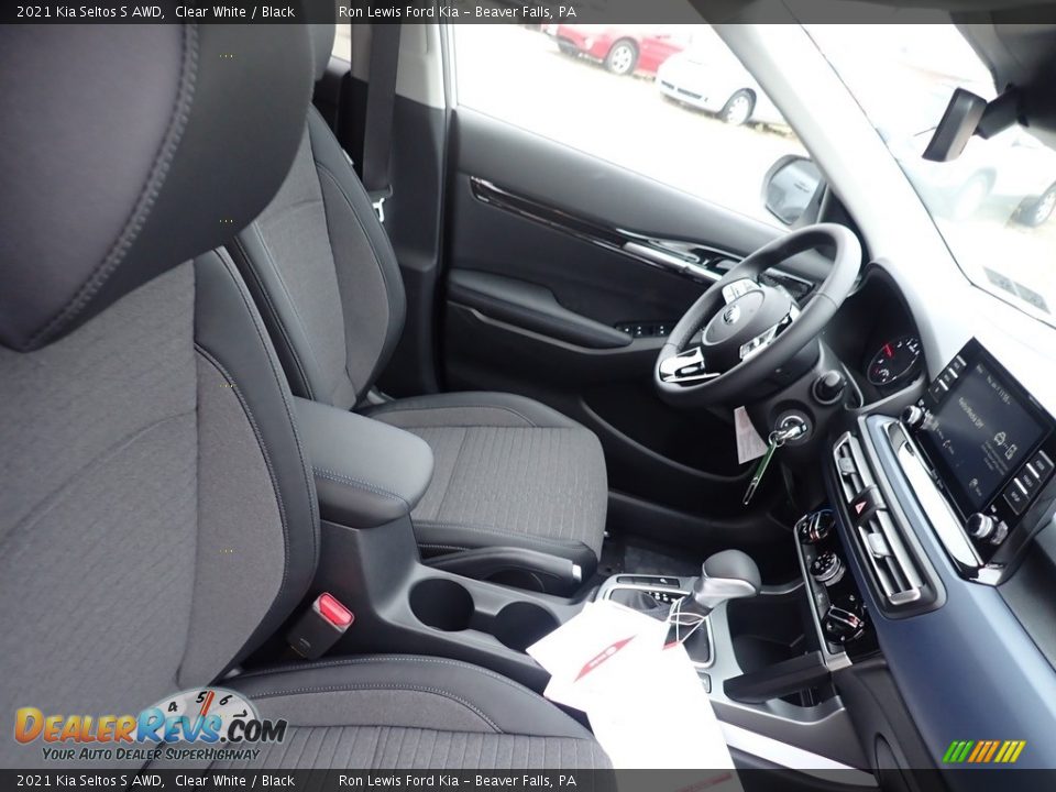 2021 Kia Seltos S AWD Clear White / Black Photo #10