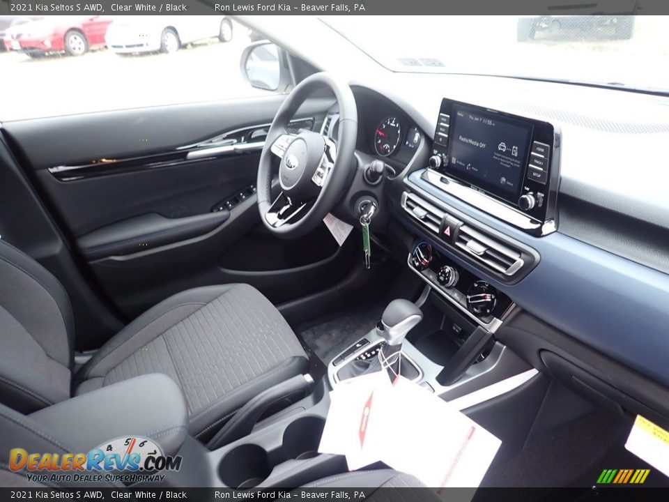 2021 Kia Seltos S AWD Clear White / Black Photo #11
