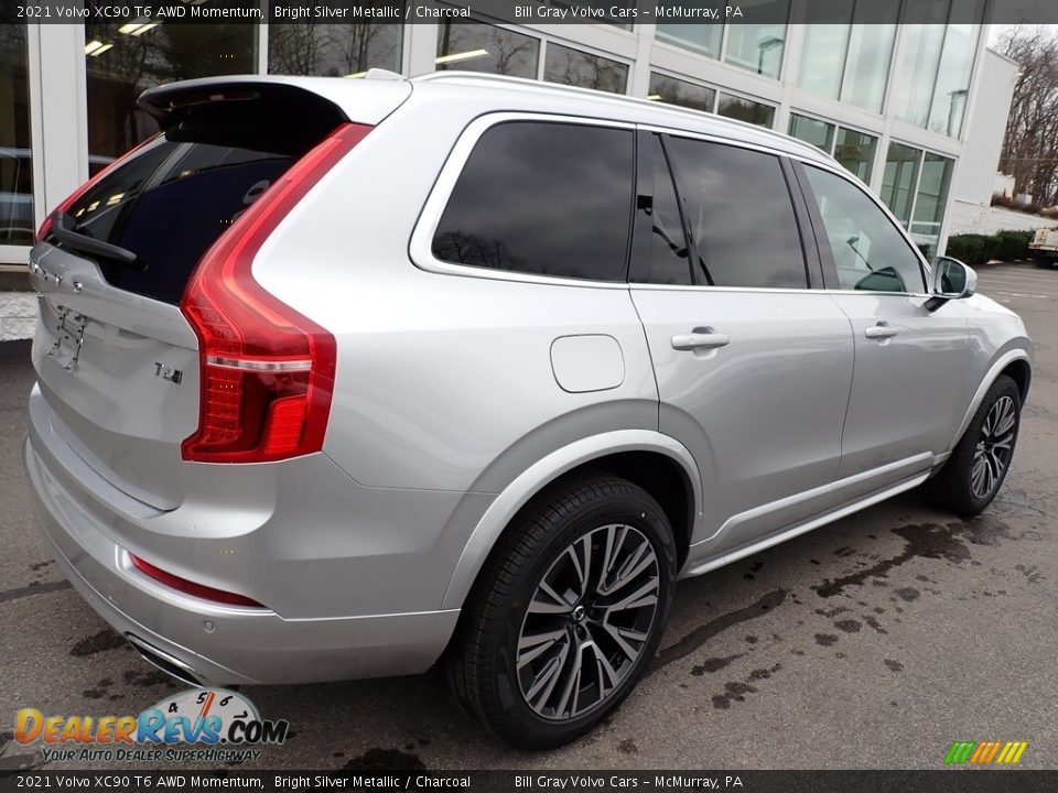 2021 Volvo XC90 T6 AWD Momentum Bright Silver Metallic / Charcoal Photo #2