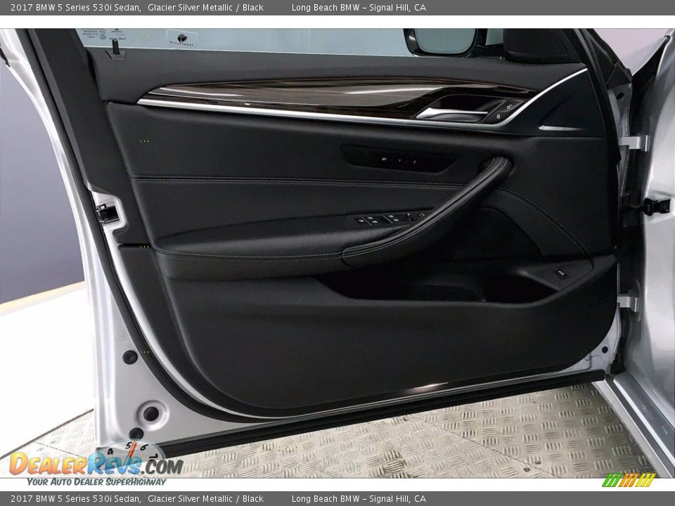 2017 BMW 5 Series 530i Sedan Glacier Silver Metallic / Black Photo #23