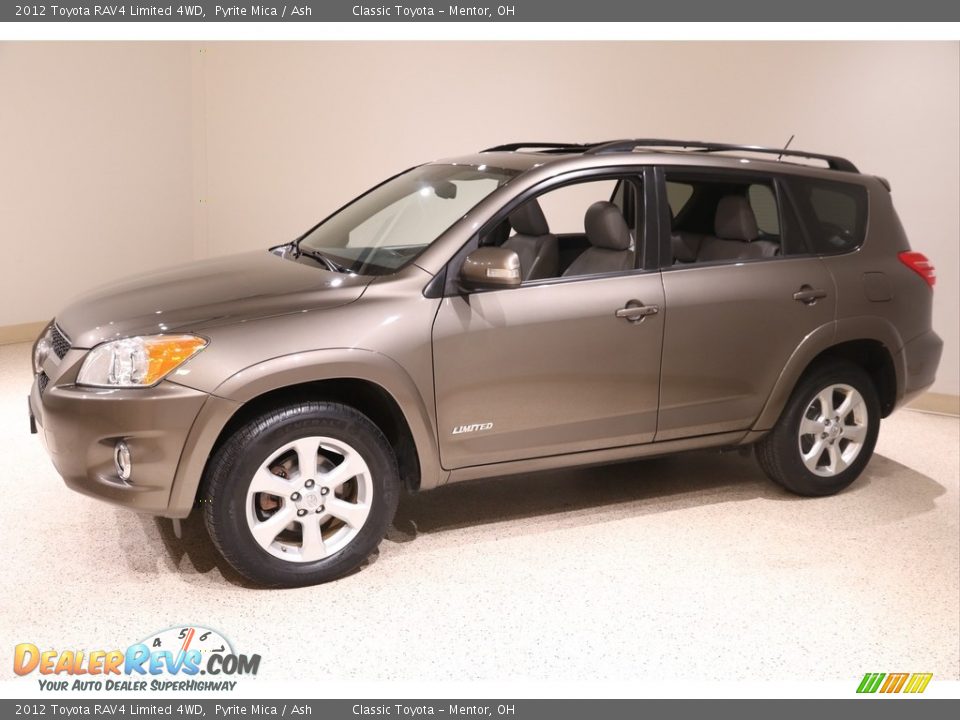 Front 3/4 View of 2012 Toyota RAV4 Limited 4WD Photo #3