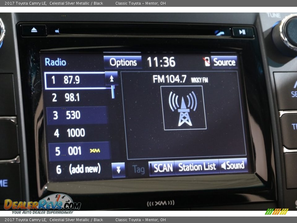 2017 Toyota Camry LE Celestial Silver Metallic / Black Photo #11