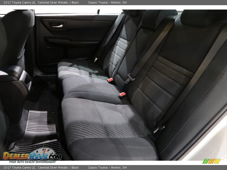 2017 Toyota Camry LE Celestial Silver Metallic / Black Photo #16