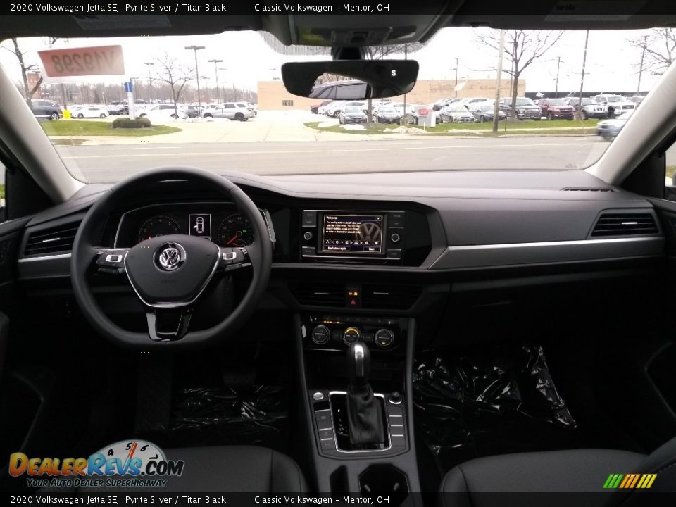 Dashboard of 2020 Volkswagen Jetta SE Photo #3