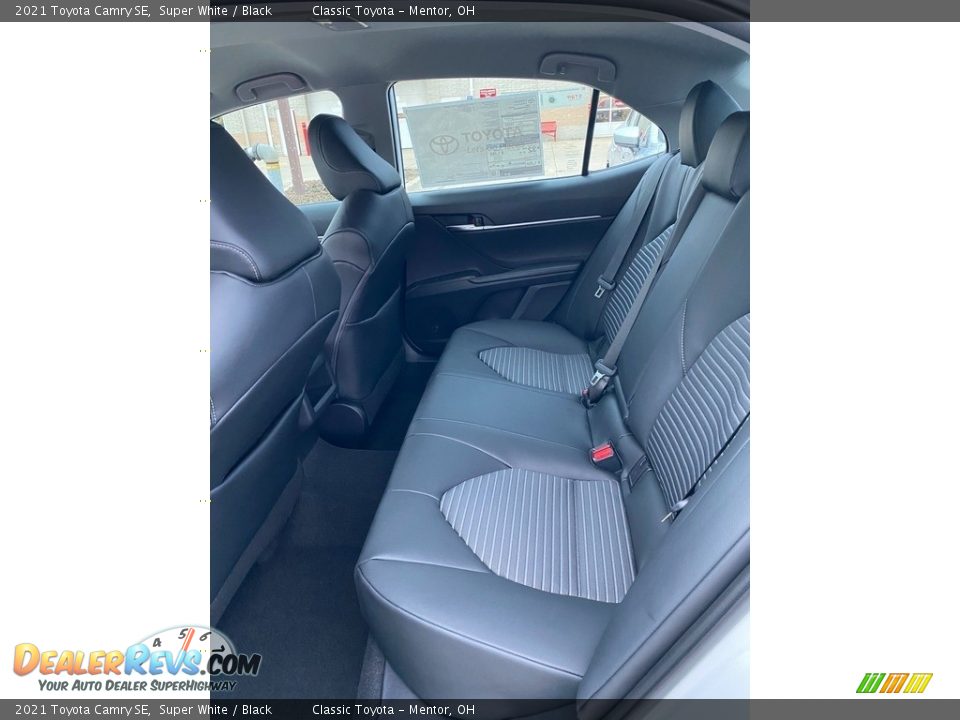 2021 Toyota Camry SE Super White / Black Photo #3