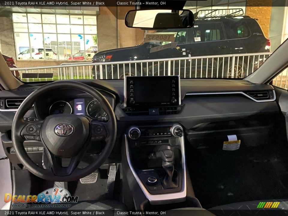 2021 Toyota RAV4 XLE AWD Hybrid Super White / Black Photo #3