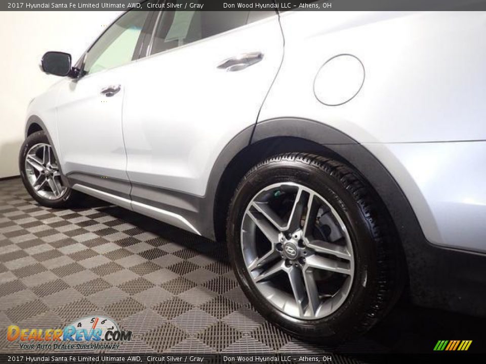 2017 Hyundai Santa Fe Limited Ultimate AWD Circuit Silver / Gray Photo #10