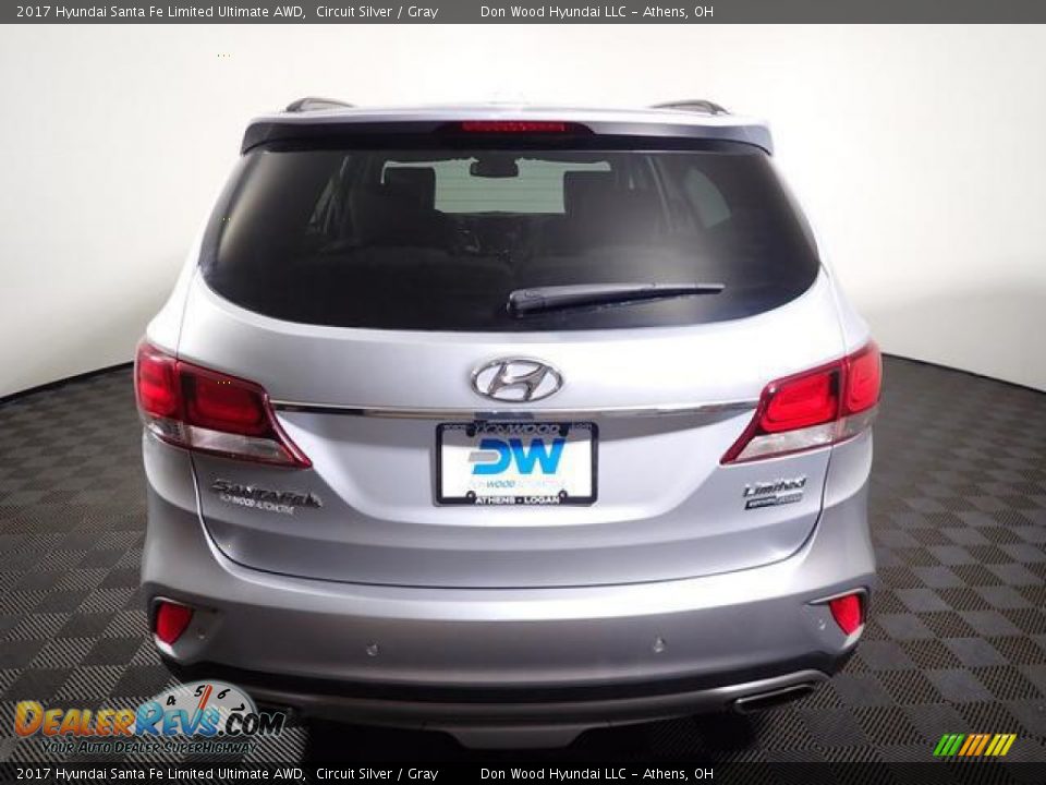 2017 Hyundai Santa Fe Limited Ultimate AWD Circuit Silver / Gray Photo #11