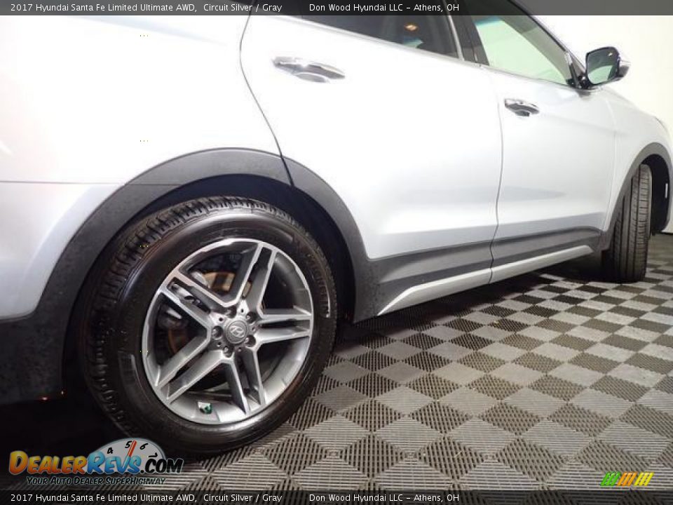 2017 Hyundai Santa Fe Limited Ultimate AWD Circuit Silver / Gray Photo #17