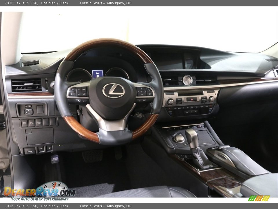 Dashboard of 2016 Lexus ES 350 Photo #6