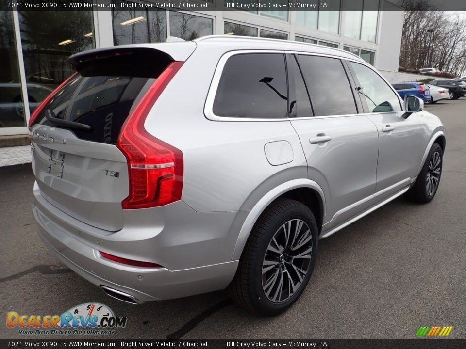 2021 Volvo XC90 T5 AWD Momentum Bright Silver Metallic / Charcoal Photo #2