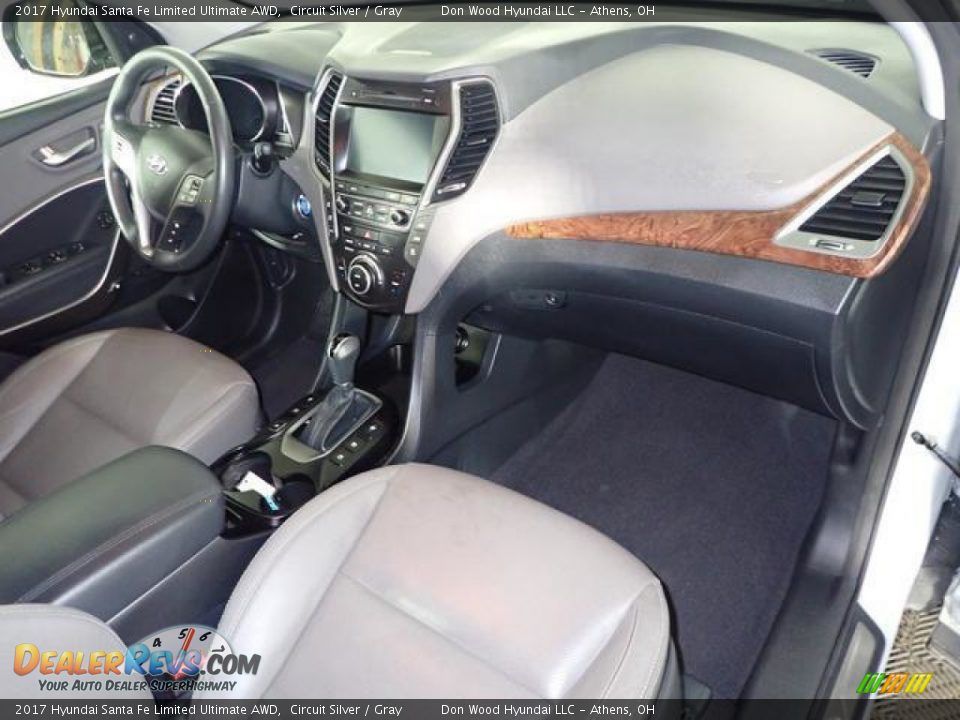 2017 Hyundai Santa Fe Limited Ultimate AWD Circuit Silver / Gray Photo #28