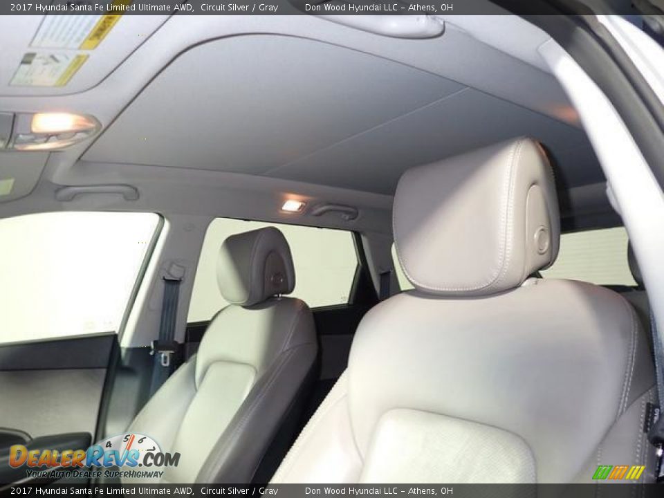 2017 Hyundai Santa Fe Limited Ultimate AWD Circuit Silver / Gray Photo #33