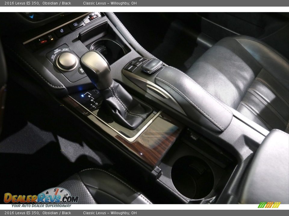 Controls of 2016 Lexus ES 350 Photo #18