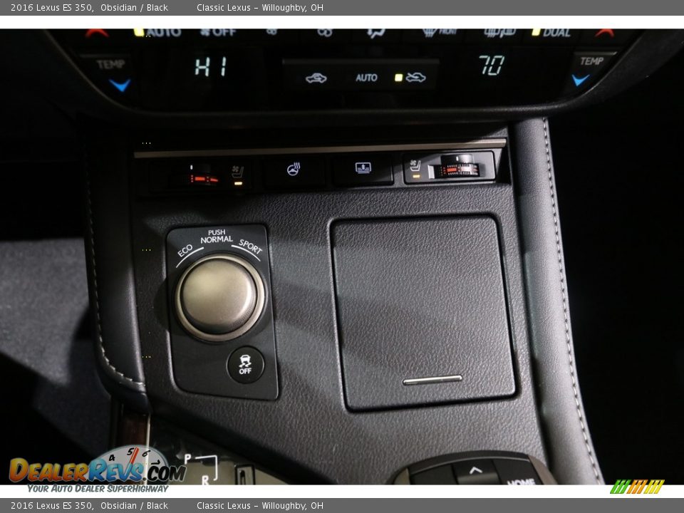 Controls of 2016 Lexus ES 350 Photo #19