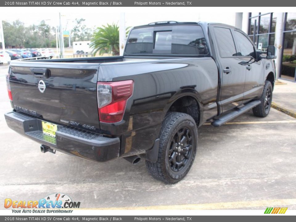 2018 Nissan TITAN XD SV Crew Cab 4x4 Magnetic Black / Black Photo #8