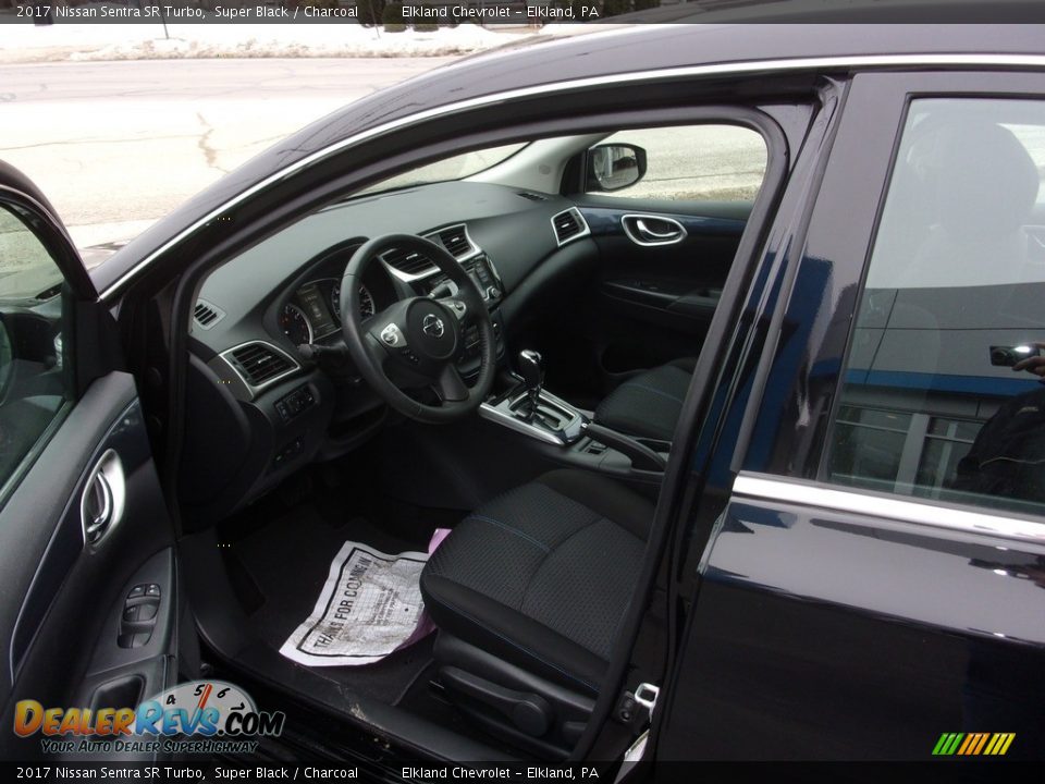 2017 Nissan Sentra SR Turbo Super Black / Charcoal Photo #9