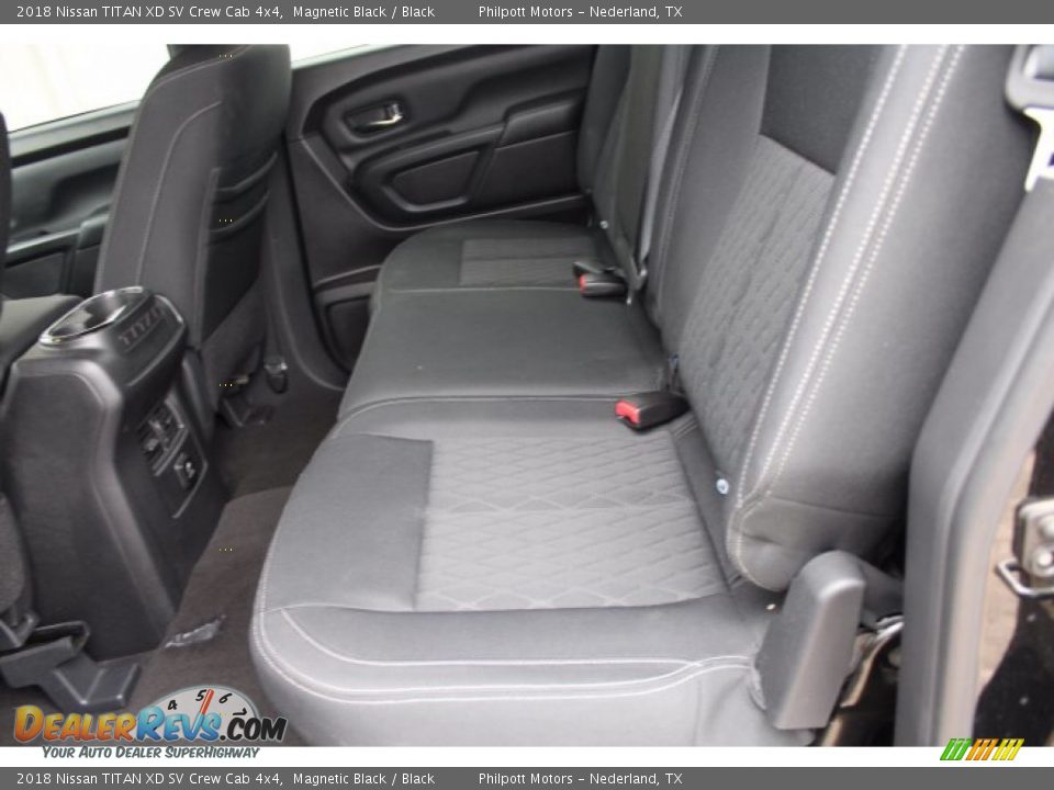 2018 Nissan TITAN XD SV Crew Cab 4x4 Magnetic Black / Black Photo #20