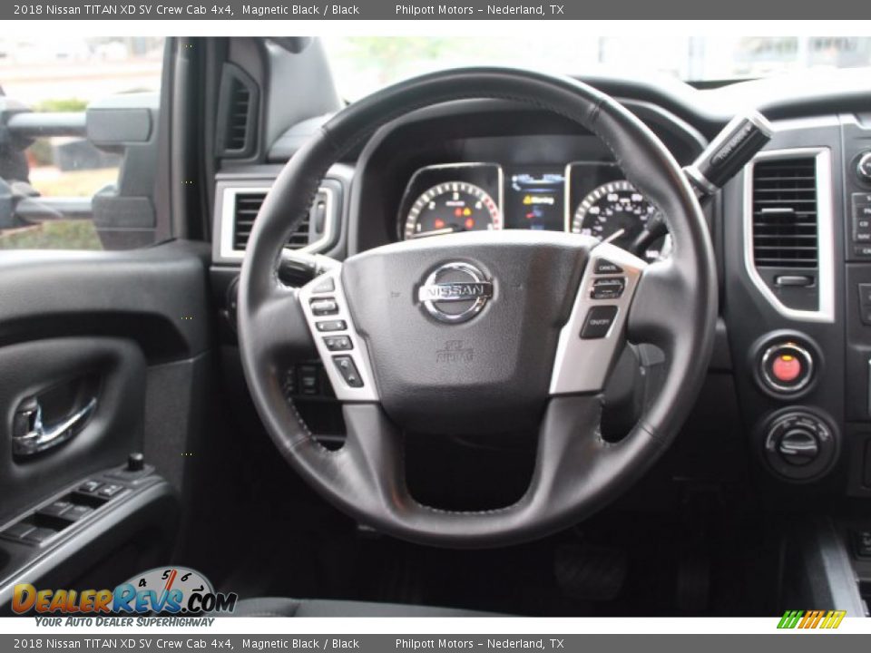 2018 Nissan TITAN XD SV Crew Cab 4x4 Magnetic Black / Black Photo #22