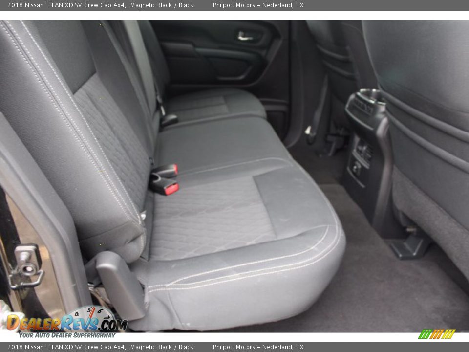 2018 Nissan TITAN XD SV Crew Cab 4x4 Magnetic Black / Black Photo #25