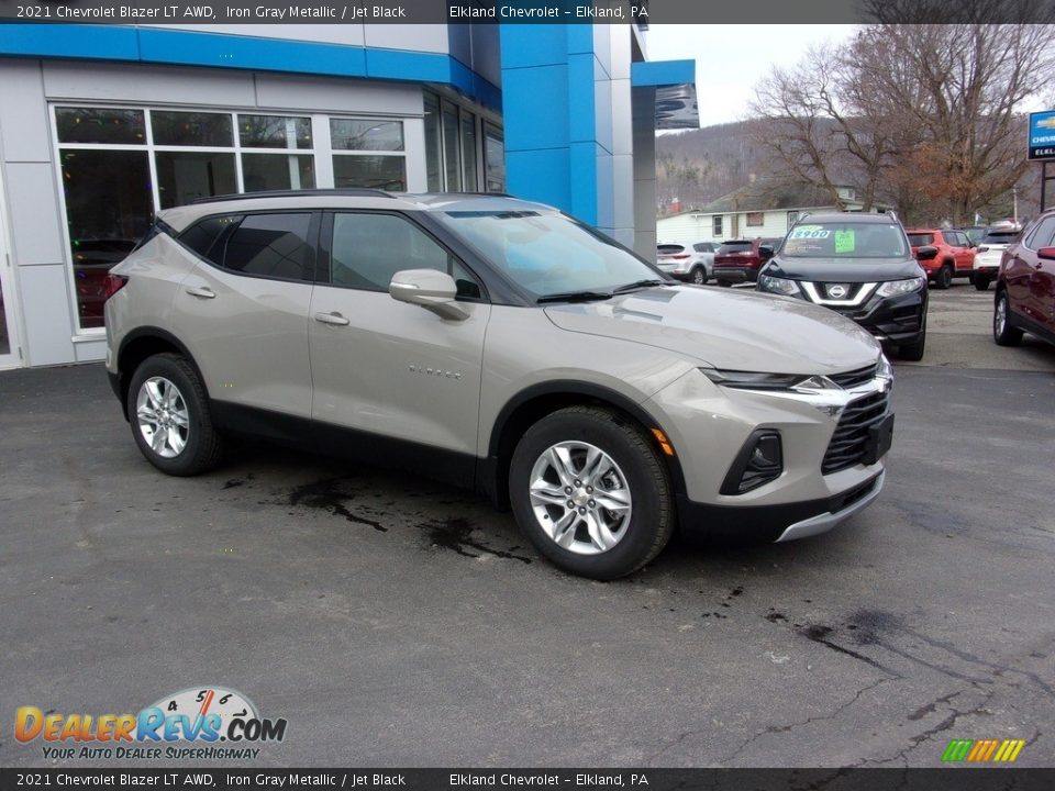 Front 3/4 View of 2021 Chevrolet Blazer LT AWD Photo #1