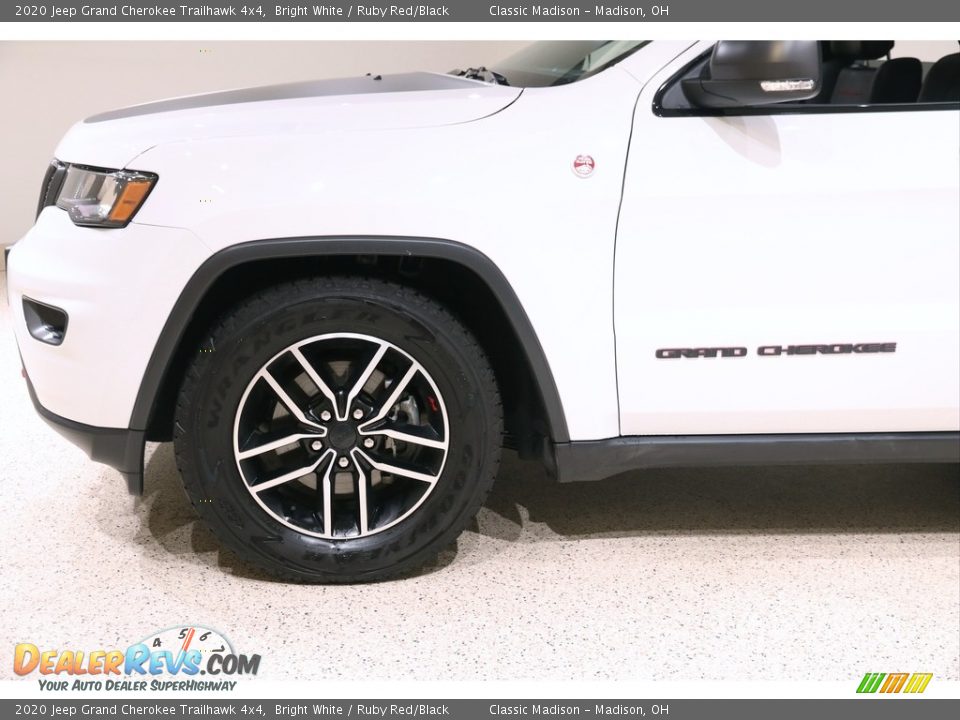 2020 Jeep Grand Cherokee Trailhawk 4x4 Bright White / Ruby Red/Black Photo #25