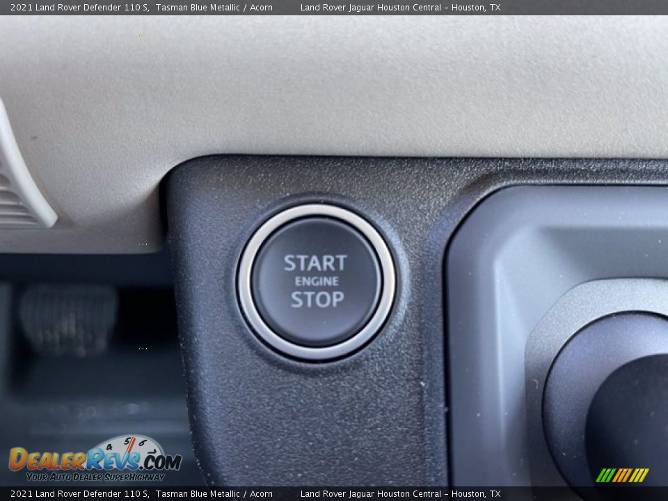 Controls of 2021 Land Rover Defender 110 S Photo #18