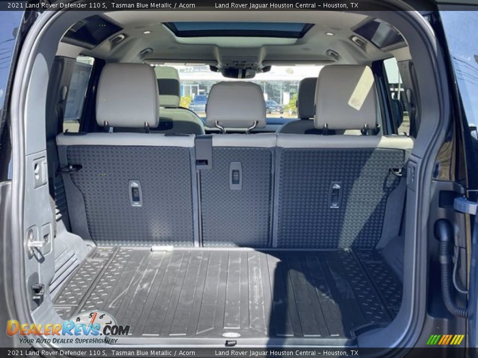 2021 Land Rover Defender 110 S Trunk Photo #24