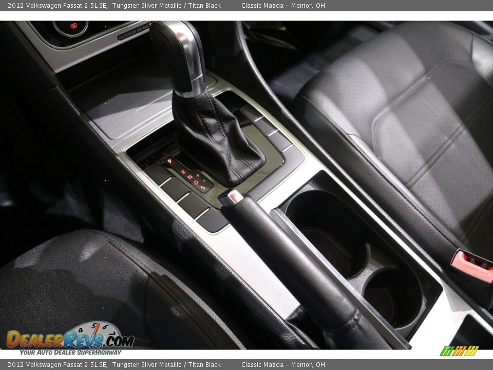 2012 Volkswagen Passat 2.5L SE Tungsten Silver Metallic / Titan Black Photo #12