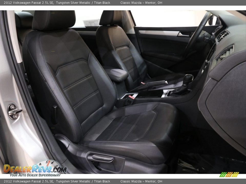 2012 Volkswagen Passat 2.5L SE Tungsten Silver Metallic / Titan Black Photo #14