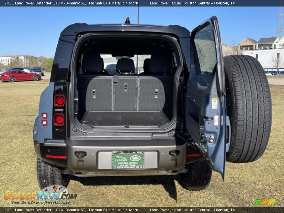 2021 Land Rover Defender 110 X-Dynamic SE Trunk Photo #27