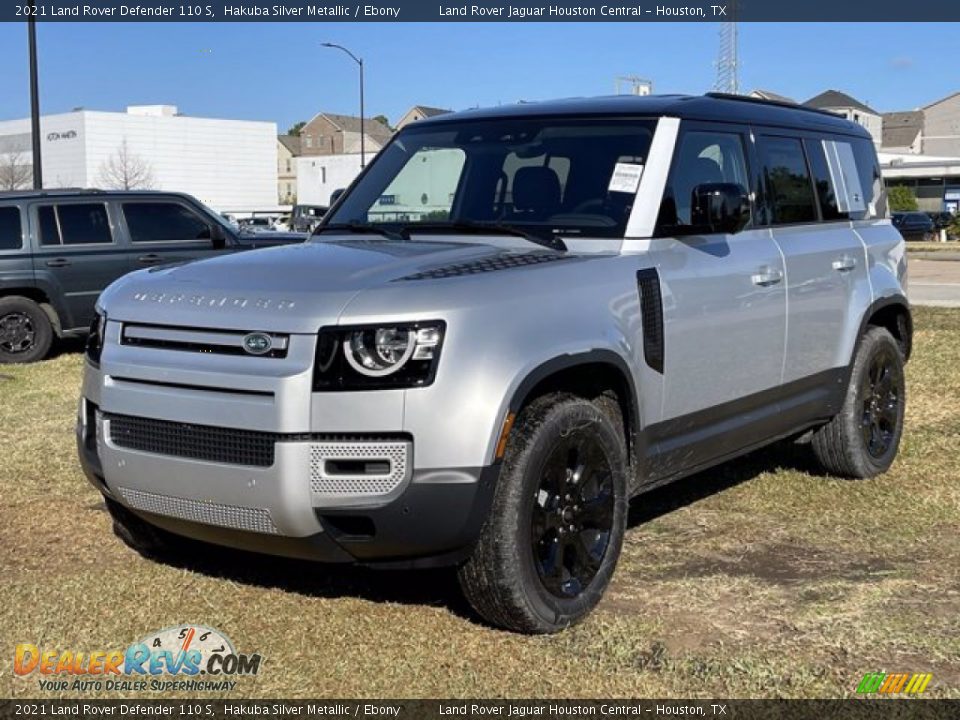 Front 3/4 View of 2021 Land Rover Defender 110 S Photo #2