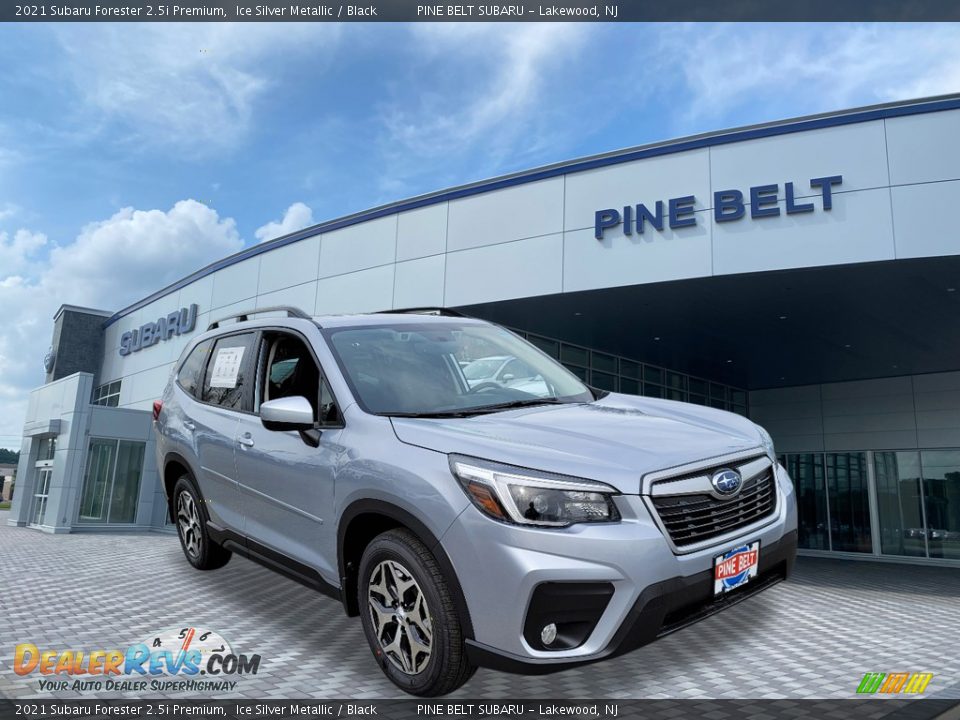 2021 Subaru Forester 2.5i Premium Ice Silver Metallic / Black Photo #1