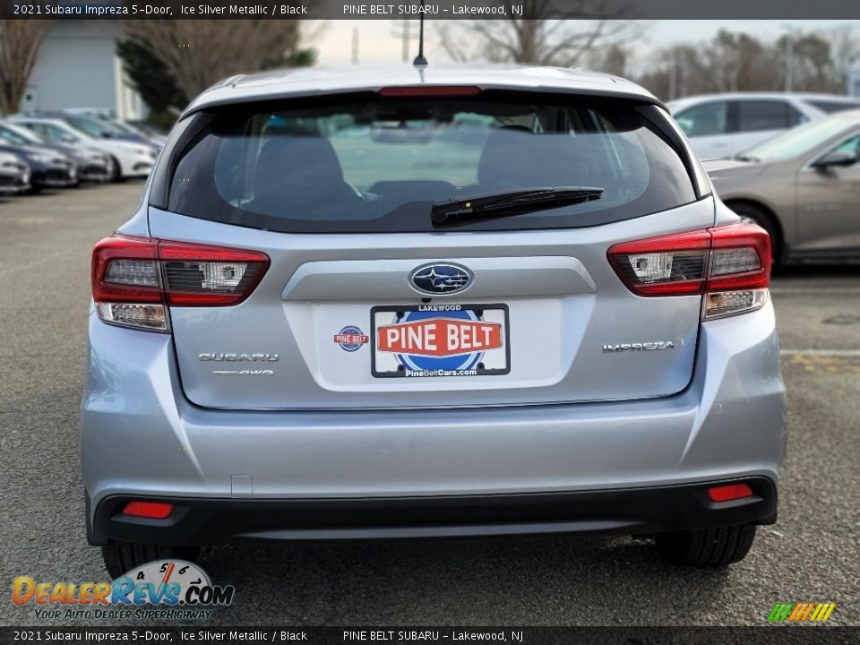 2021 Subaru Impreza 5-Door Ice Silver Metallic / Black Photo #7