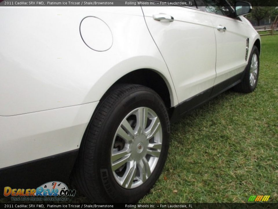 2011 Cadillac SRX FWD Platinum Ice Tricoat / Shale/Brownstone Photo #33