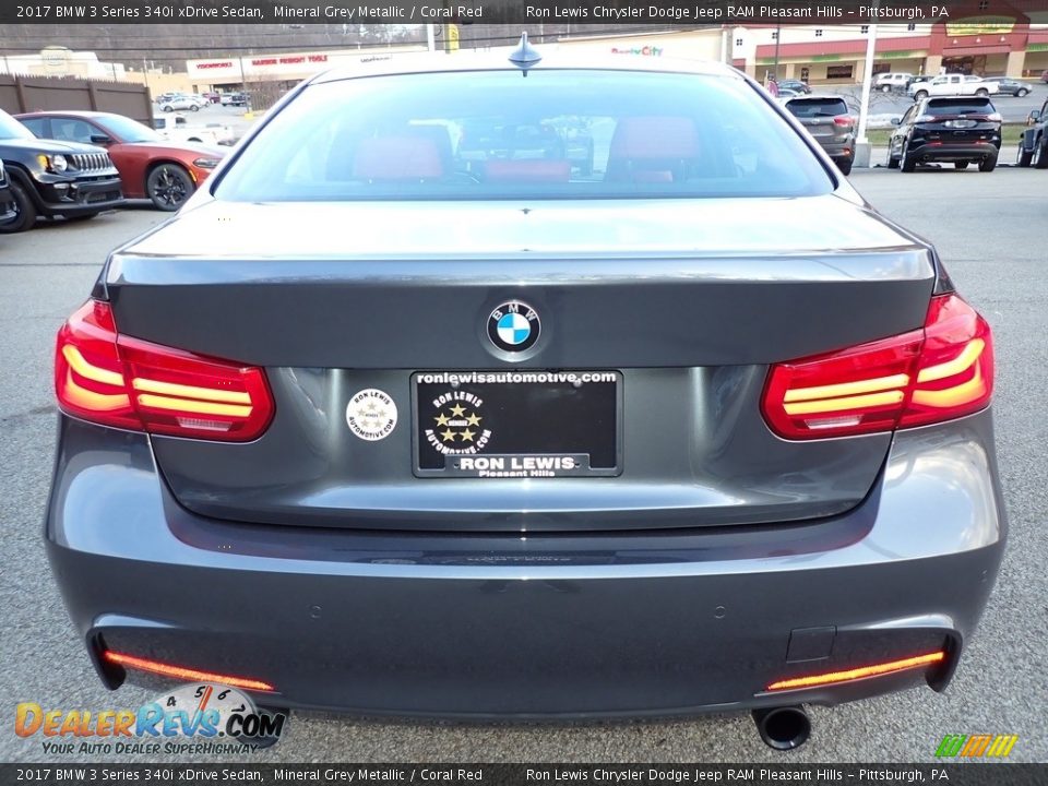 Exhaust of 2017 BMW 3 Series 340i xDrive Sedan Photo #4