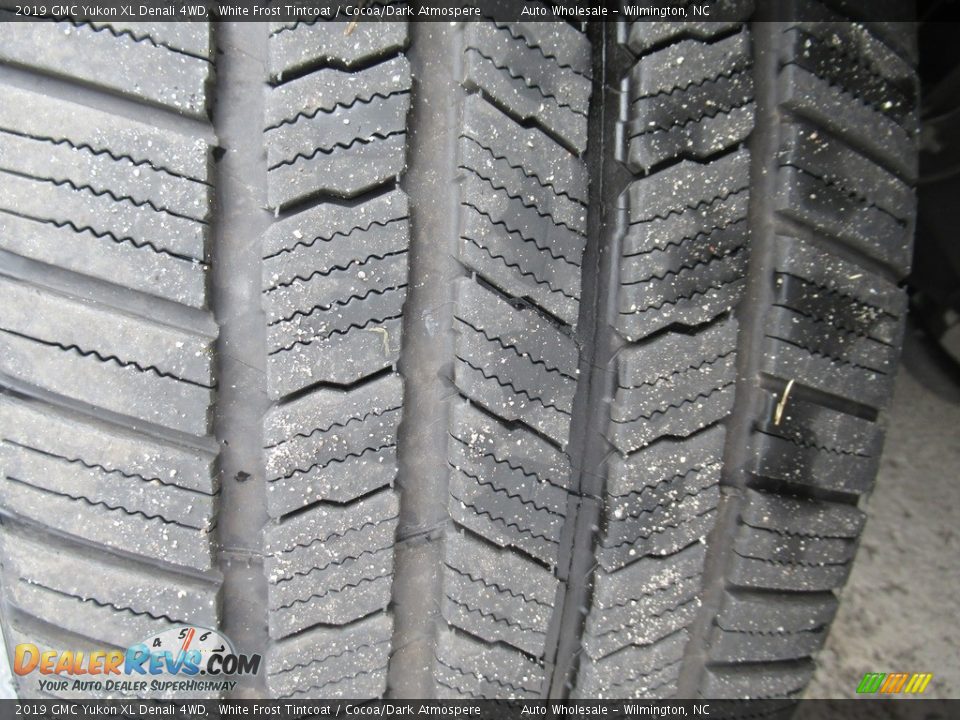 2019 GMC Yukon XL Denali 4WD White Frost Tintcoat / Cocoa/Dark Atmospere Photo #9
