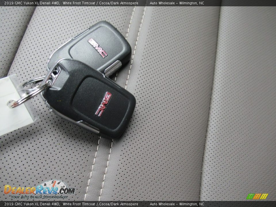 2019 GMC Yukon XL Denali 4WD White Frost Tintcoat / Cocoa/Dark Atmospere Photo #20