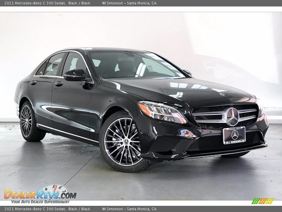 Front 3/4 View of 2021 Mercedes-Benz C 300 Sedan Photo #12